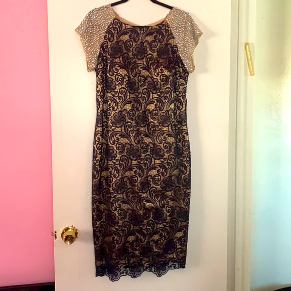 Party dress with stones - Picture 1 of 6